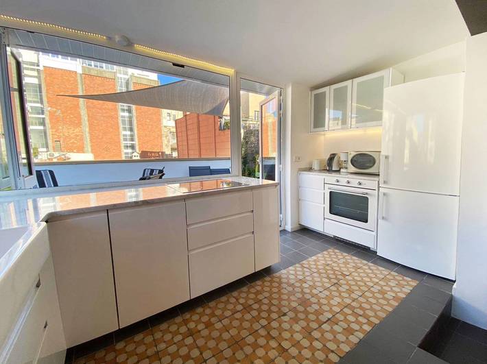 Ganze Wohnung, Ferienwohnung für 3 Personen mit Terrasse in Barcelona Zentrum, Barcelona