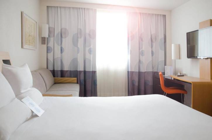 Hôtel pour 2 personnes, avec terrasse et jardin, animaux acceptés à Collégien (Seine-et-Marne) - 3