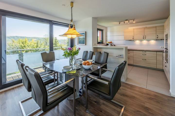 Ferienwohnung für 4 Personen, mit Seeblick und Ausblick sowie Terrasse in Hegau - 3