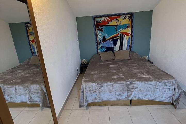 Location de vacances pour 8 personnes, avec terrasse ainsi que piscine et jardin dans Prunete - 2