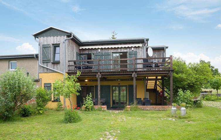 Ferienwohnung für 4 Personen, mit Terrasse und Garten in Klein Strömkendorf