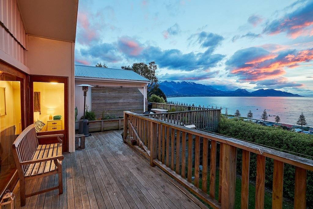 Cottage mit drei Schlafzimmern und herrlichem Blick auf das Meer und die Berge. in Kaikoura, Canterbury (NZ)