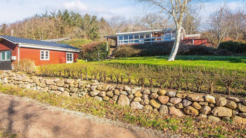 Ferieudlejning for 6 personer, med terrasse, husdyr tilladt i Toftum Bjerge