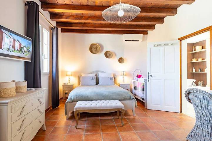 Location de vacances pour 10 personnes, avec jacuzzi et terrasse à Murs - 2