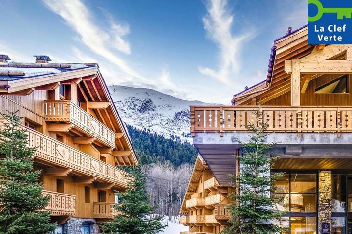 Appart’hôtel pour 4 personnes, avec bassin pour enfant et jacuzzi ainsi que sauna et piscine, animaux acceptés