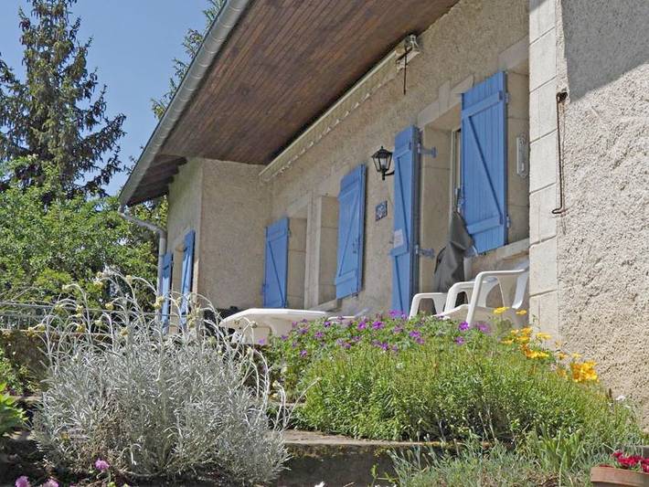 Dom dla 4 osób, z widok na jezioro i ogród oraz widok w Mozela (Francję)