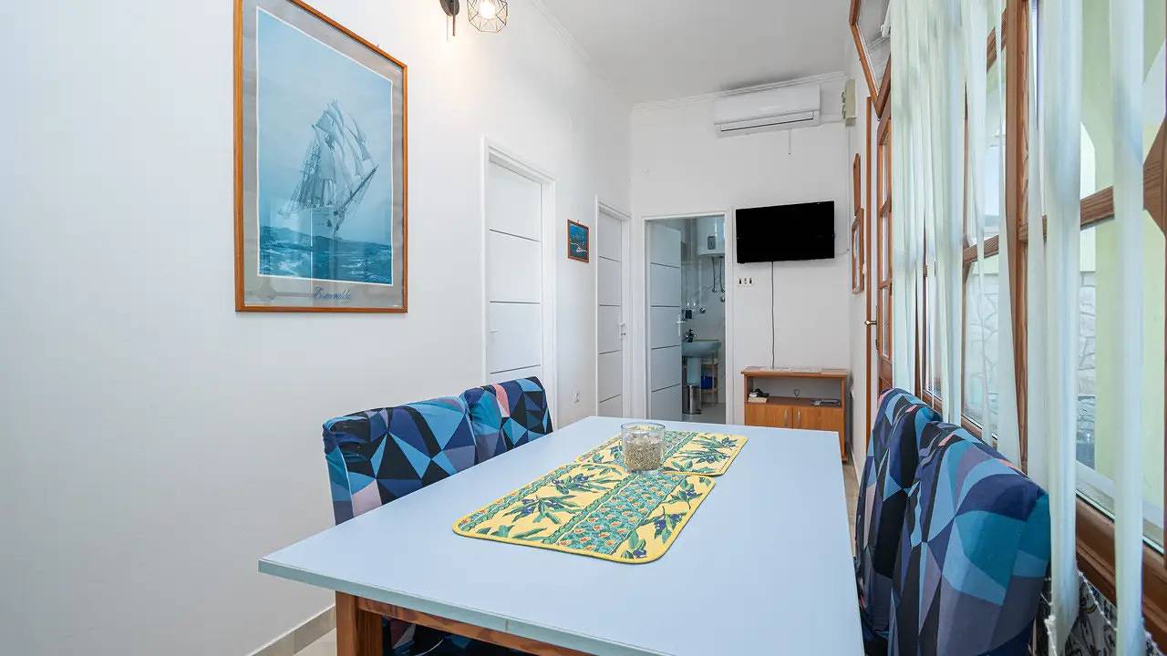 Ganze Ferienwohnung, Ferienwohnung für 4 Personen (33 m²) in Veli Rat in Sali, Dugi Otok