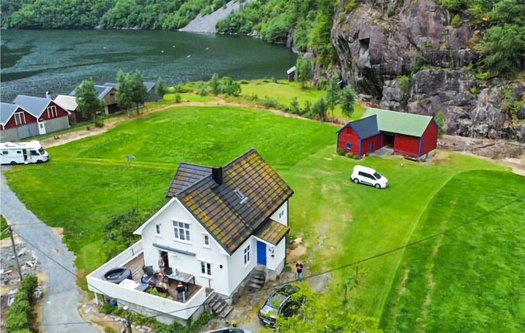Ferienhaus für 7 Personen, mit Terrasse und Garten, kinderfreundlich in Etne - 2