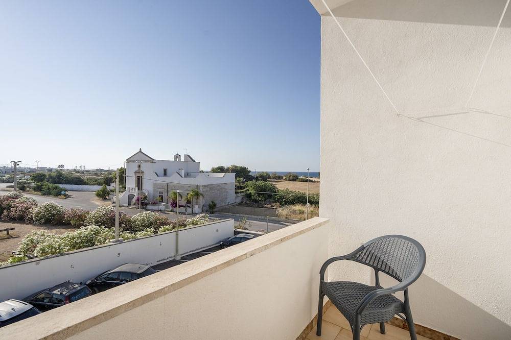 Il Porticciolo vancaze Monolocale vista giardino in Marina di Ostuni, Salento
