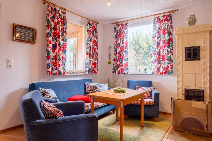 Ferienhaus für 4 Personen, mit Terrasse und Garten