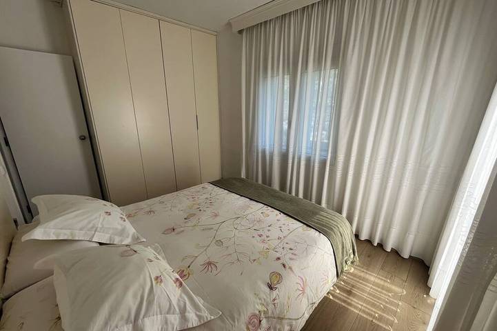 Entire apartment, Special Prices!!  Three Terraces with Magnificent views - AC  Wifi -Pool in Sitges, Garraf