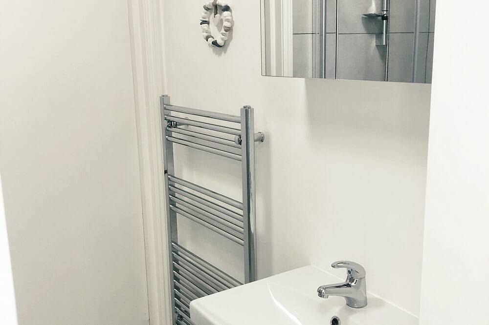 Entire apartment, Southside Street Apartments Deluxe-Apartment in Plymouth, South West England
