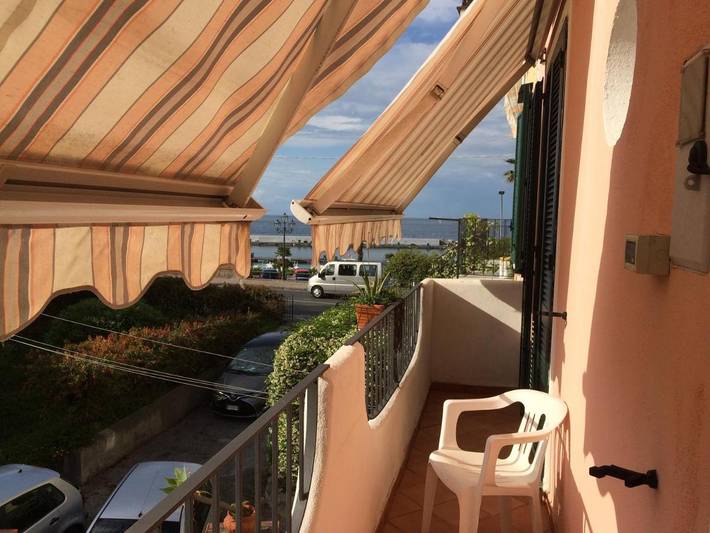 Ferienhaus für 4 Personen, mit Balkon und Terrasse sowie Ausblick
