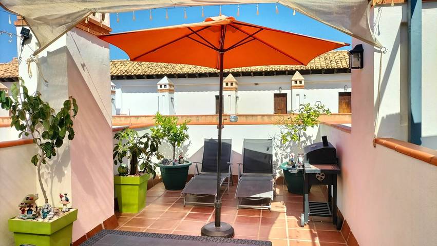 Apartamento para 5 personas, con Balcón además de Jardín y Piscina para niños en Vélez de Benaudalla