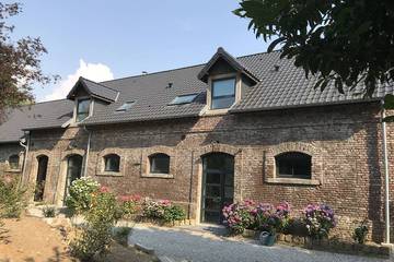 Gîte pour 15 personnes, avec terrasse et sauna ainsi que jardin et jacuzzi à Pihen-lès-Guînes