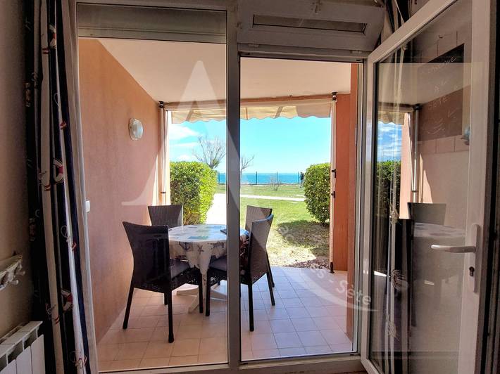 Gîte pour 4 personnes, avec jardin dans Plage Lazaret - 2