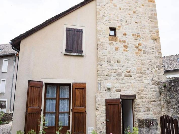 Gîte pour 6 personnes, avec piscine, adapté aux familles à Chirac - 3
