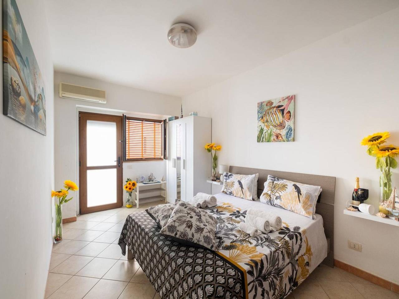 Seagaze Home – Cozy Holiday Apartment with Shared Terrace, Wi-Fi & Air Conditioning in Melendugno, Lecce Province
