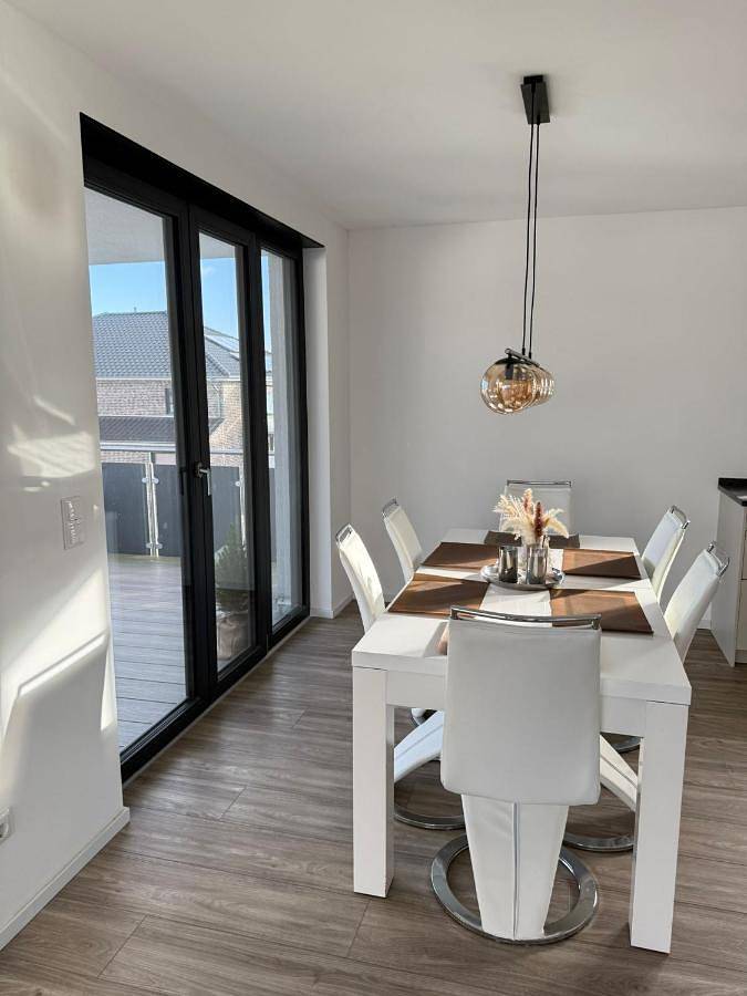 Ferienwohnung für 6 Personen, mit Balkon und Terrasse in Weyhausen