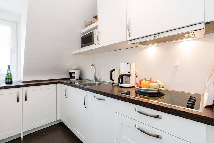 Ganze Wohnung, Geräumige, helle Ferienwohnung in ruhiger Lage im 1. Og in Wenningstedt in Nordfriesische Inseln (Schleswig-Holstein) (Schleswig-Holstein), Wenningstedt