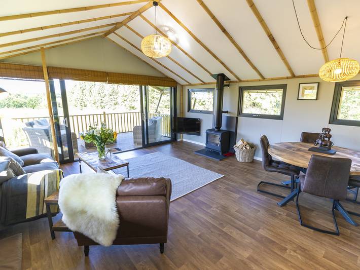 Glamping for 4 people in Nottinghamshire
