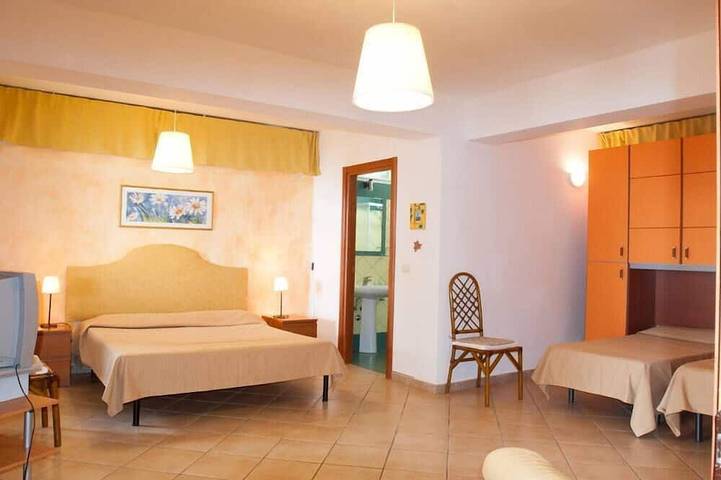 Villa margherita mare .... relax..... piscina privata ….un sogno solo per Voi in Santa Teresa di Riva, Provincia di Messina