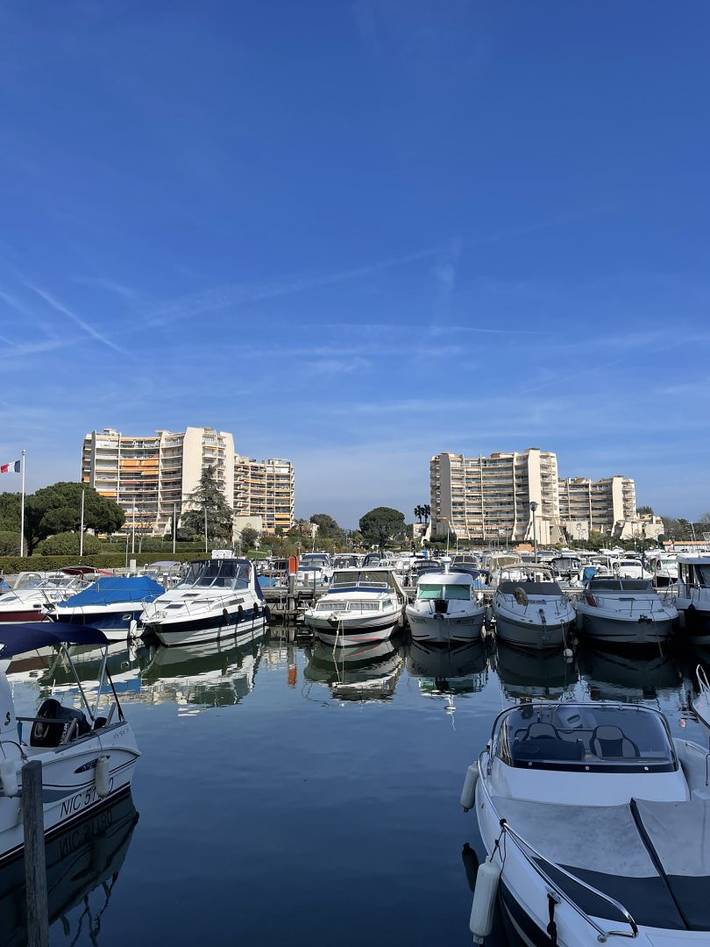 Gîte pour 4 personnes, avec piscine et terrasse dans Port de Cannes Marina - 2