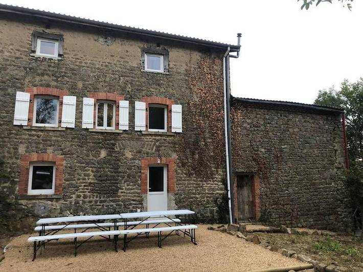 Location de vacances pour 14 personnes, avec jardin et terrasse à Tours-sur-Meymont - 2