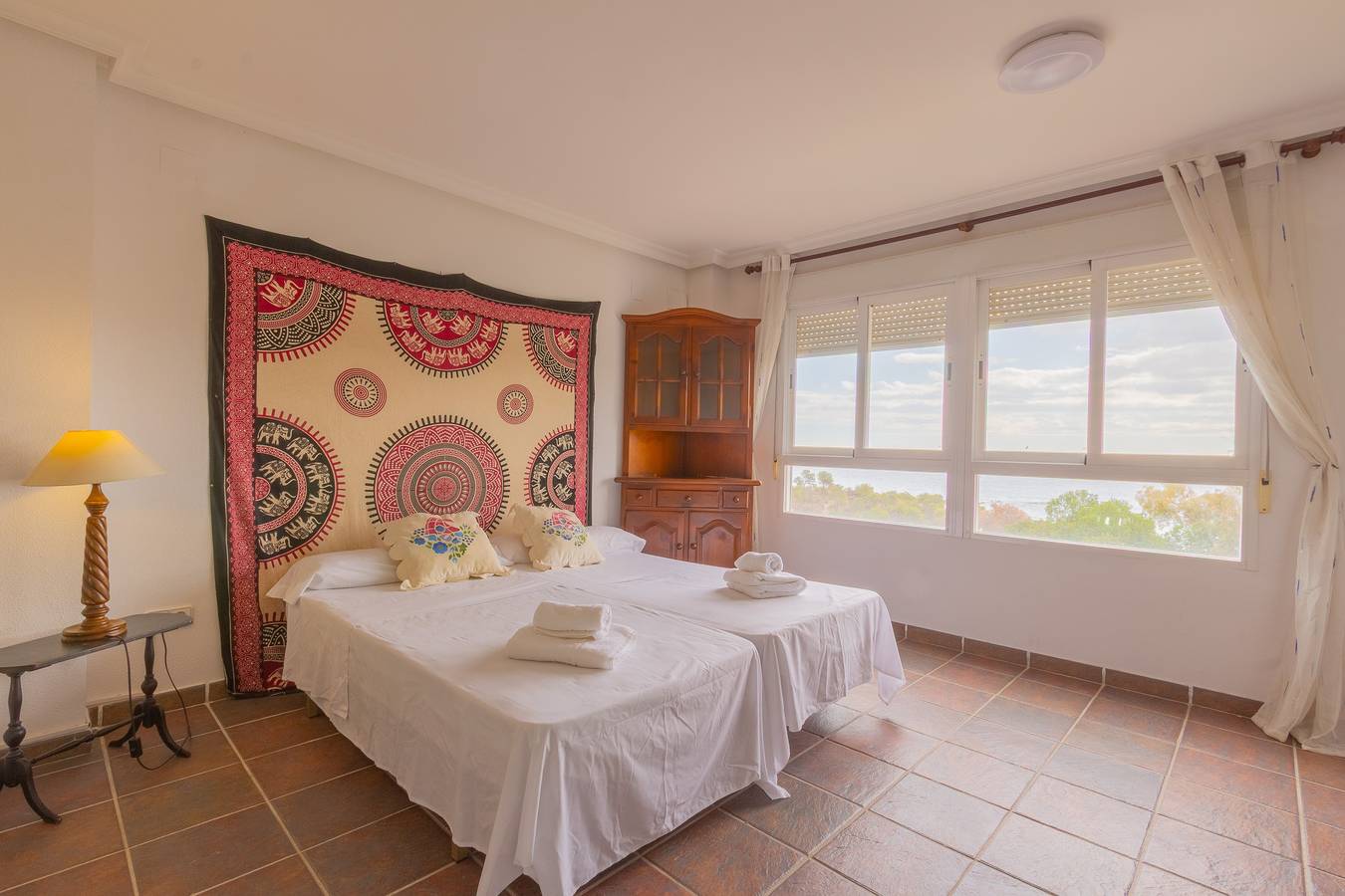 The Ocean Retreat - Beach Villa 30m next to the sea in El Campello, Costa Blanca