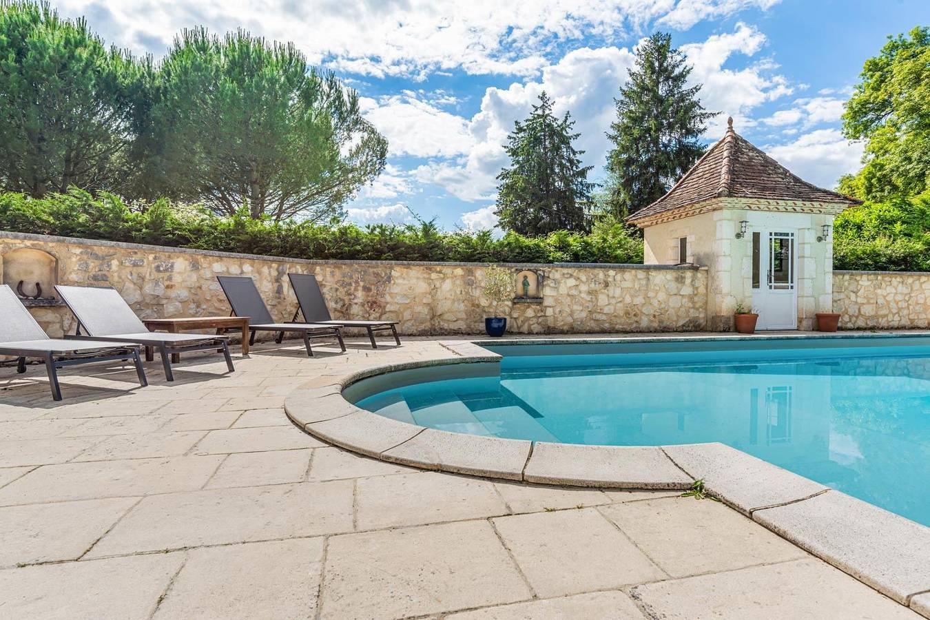 Maison De La Dronne in Bourdeilles, Périgord Vert