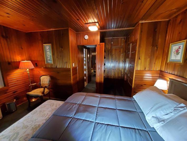 Log cabin for 6 people, with terrace in Oregon