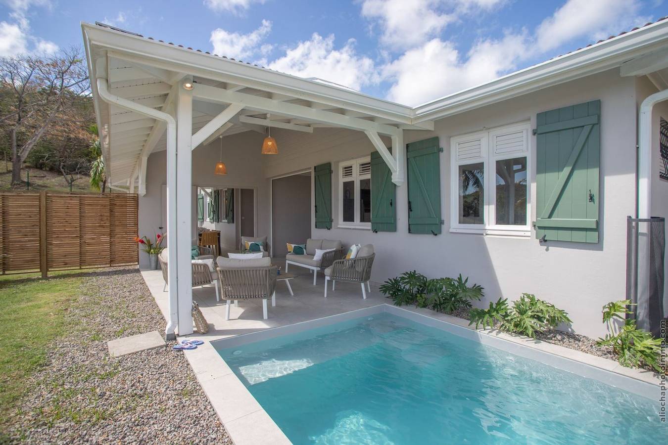Villa Beachside Seahorse, piscine, plage à pied in Sainte-Anne (Martinique), Martinique