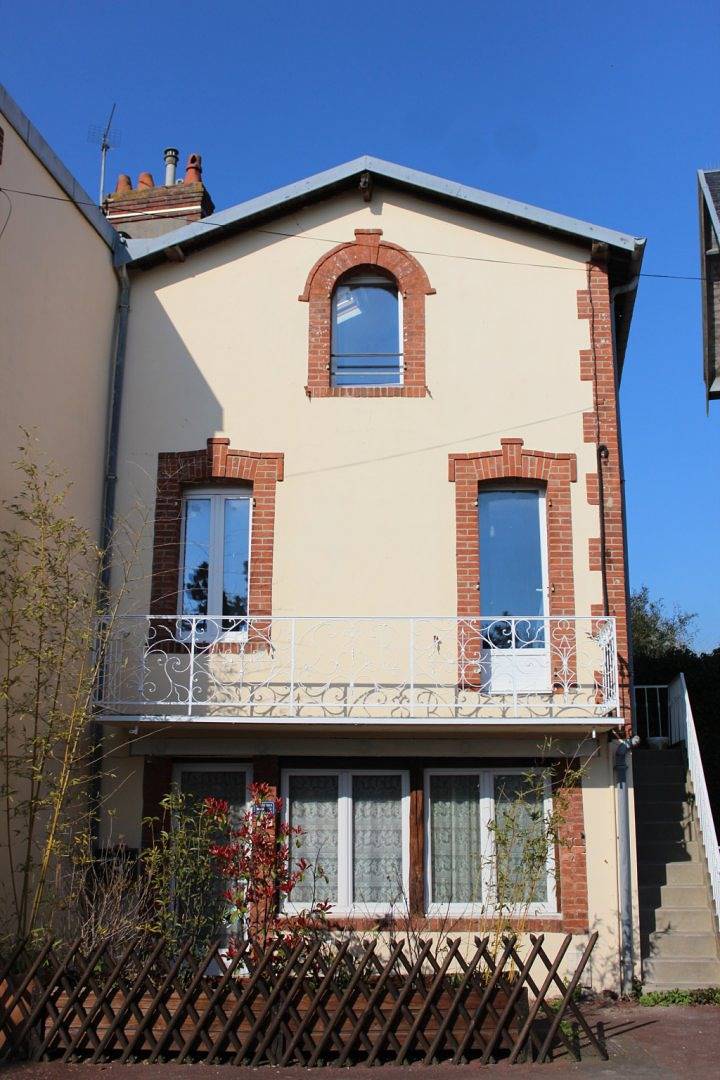 Appartement entier, F2 de charme, 200 m de la mer in Saint-Pair-sur-Mer, Côte de la Déroute