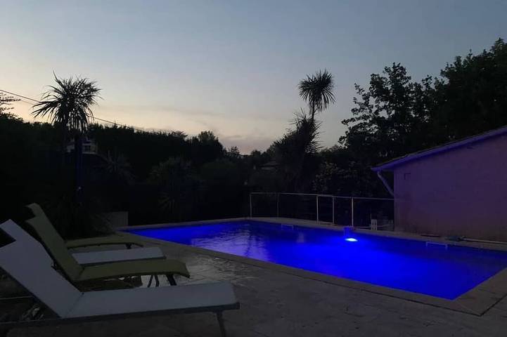 Holiday rental for 8 people, with Hot tub and Terrace as well as Garden in Valbonne