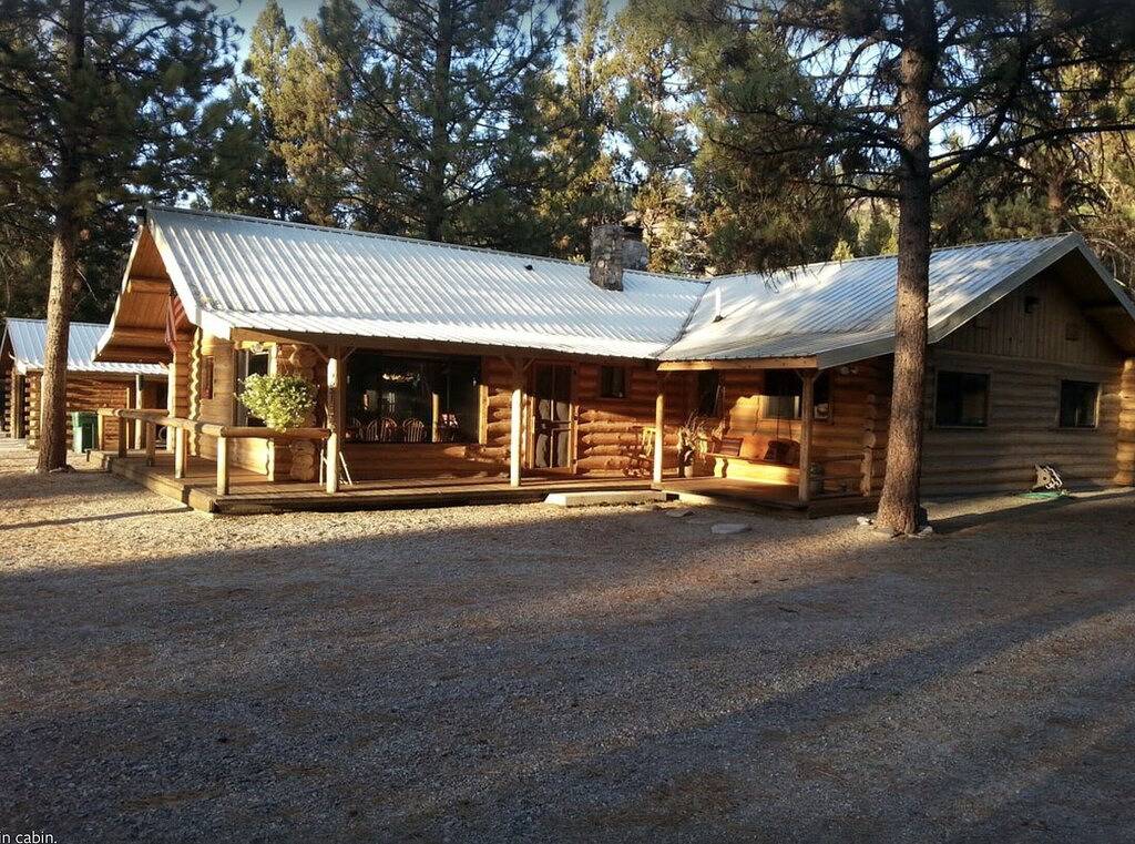 Coal Creek Mountain Lodge\npremier mountain lodge with beautiful scenic views! in Ravalli County
