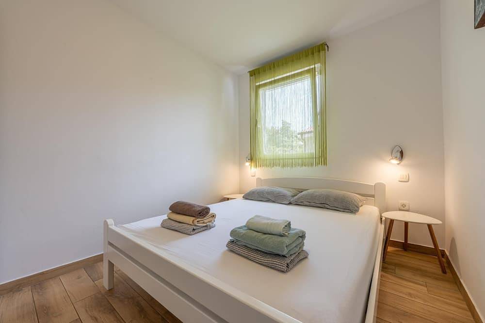 Trinetta - Modernes Haus mit Pool, Bbq,  Privatsphäre in ruhiger Lage in Valtura, Südküste Istrien