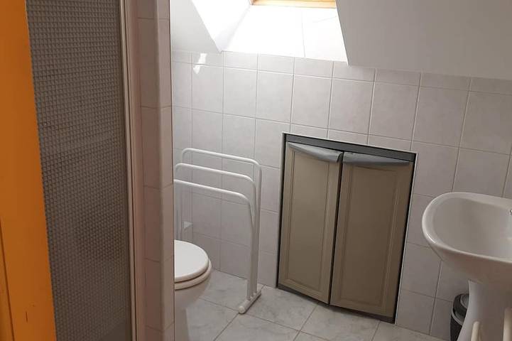 Appartement entier, A10km de l'entrée du golfe du Morbihan  appartement  t2 à l'étage pour2personnes in Saint-Gildas-de-Rhuys, Côte des Mégalithes
