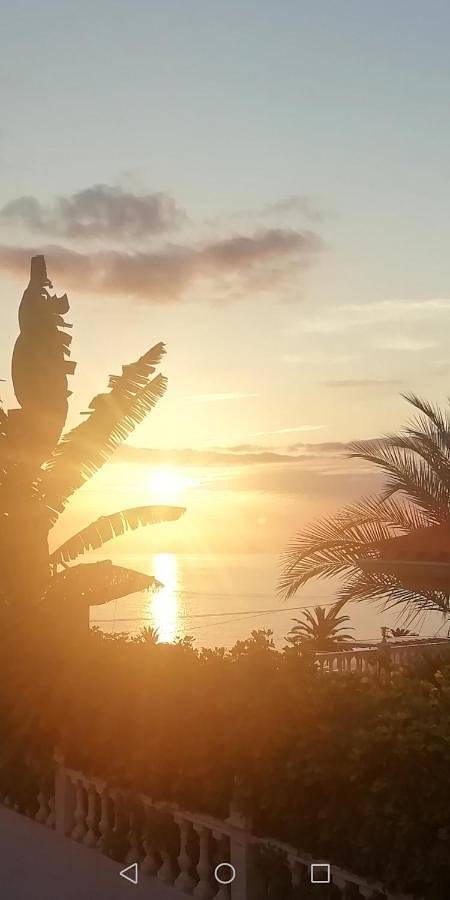 Casa de huéspuedes para 2 personas, con piscina además de jardín y vistas en Tenerife Norte