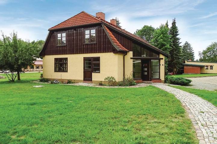 Ferienhaus für 8 Personen, mit Garten und Sauna, mit Haustier in Sternberger Seenlandschaft