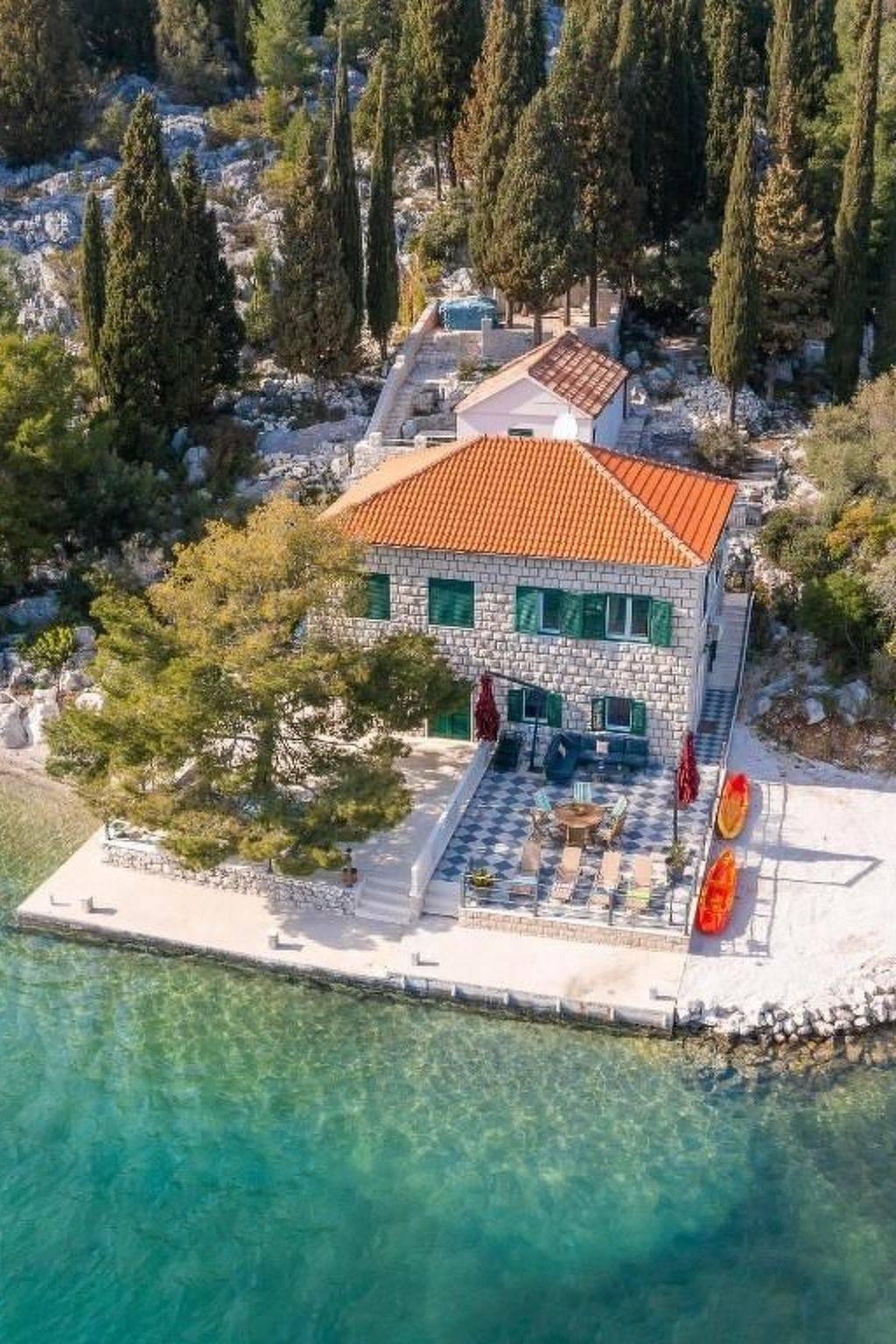 Sonnenaufgang an der Adria - Strandhaus in Blace, Dubrovnik-Neretva