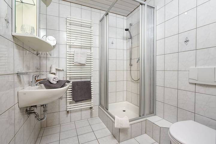 Ferienwohnung für 2 Personen, mit Sauna und Balkon sowie Garten in Fröhnd - 4
