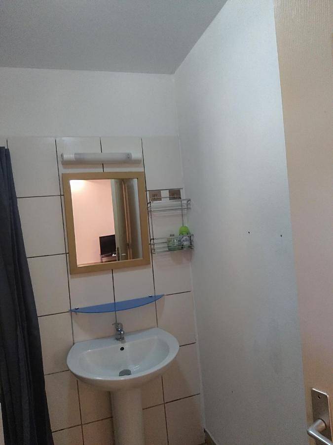 Maison d’hôte pour 4 personnes, avec vue et piscine ainsi que jardin et terrasse dans Guyane française - 4