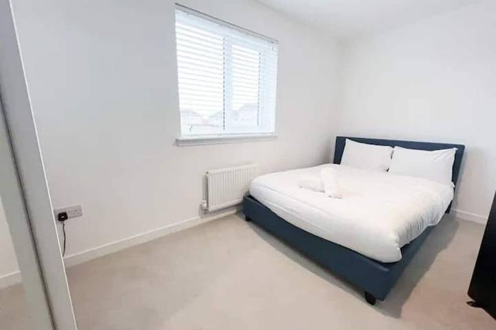Superb 3 Bed Home away from Home, 5 minutes  from Glasgow Fort retail park in Glasgow, Greater Glasgow und Clyde Valley