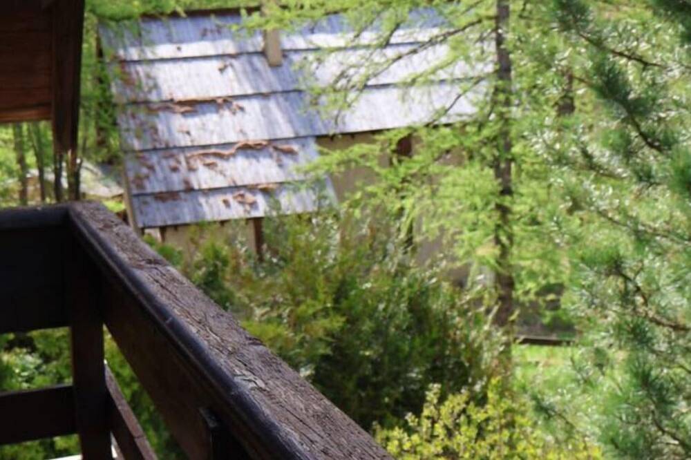 Beautiful and spacious mountain chalet in Queyras - Abriès. Pet friendly! in Abriès-Ristolas, Queyras