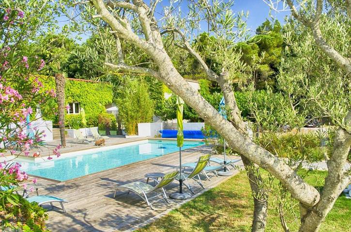 Location de vacances pour 4 personnes, avec piscine et jacuzzi ainsi que sauna et jardin dans Montlegun - 4