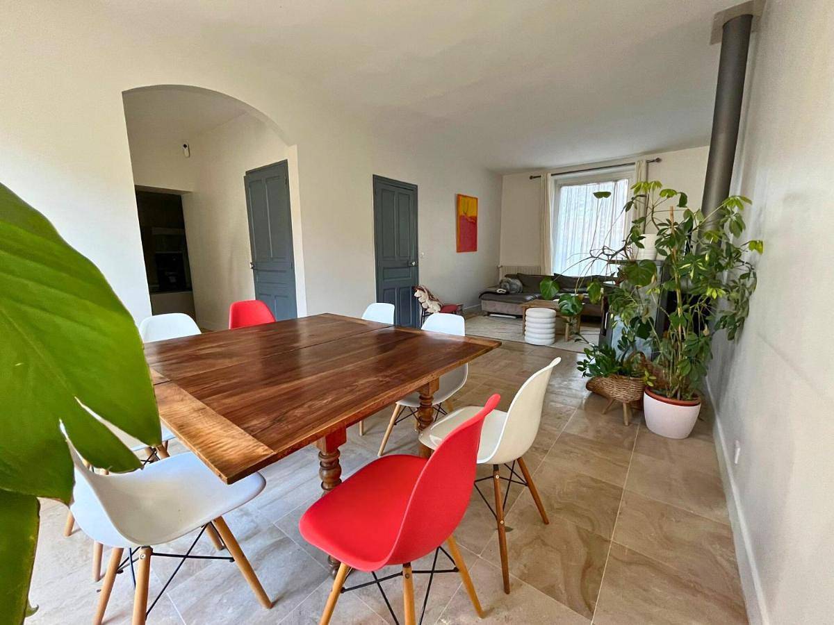 Five-Bedroom House in Rambouillet, Yvelines