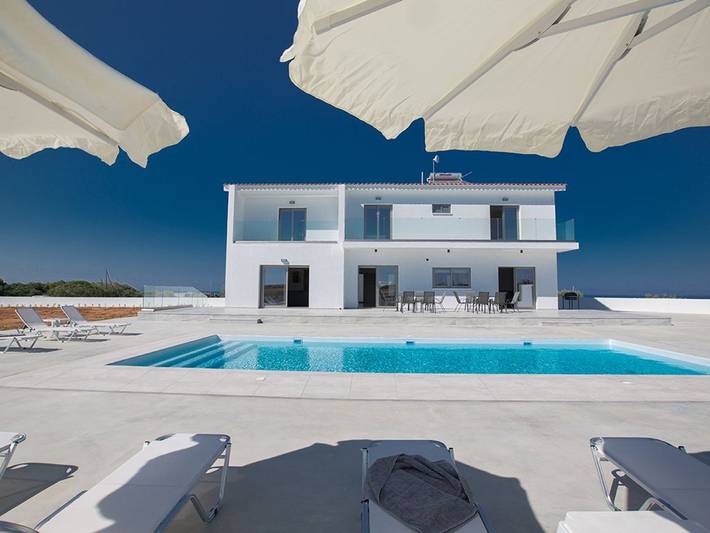 Villa mit pool für 13 Personen, mit Balkon und Pool sowie Meerblick und Garten auf Zypern