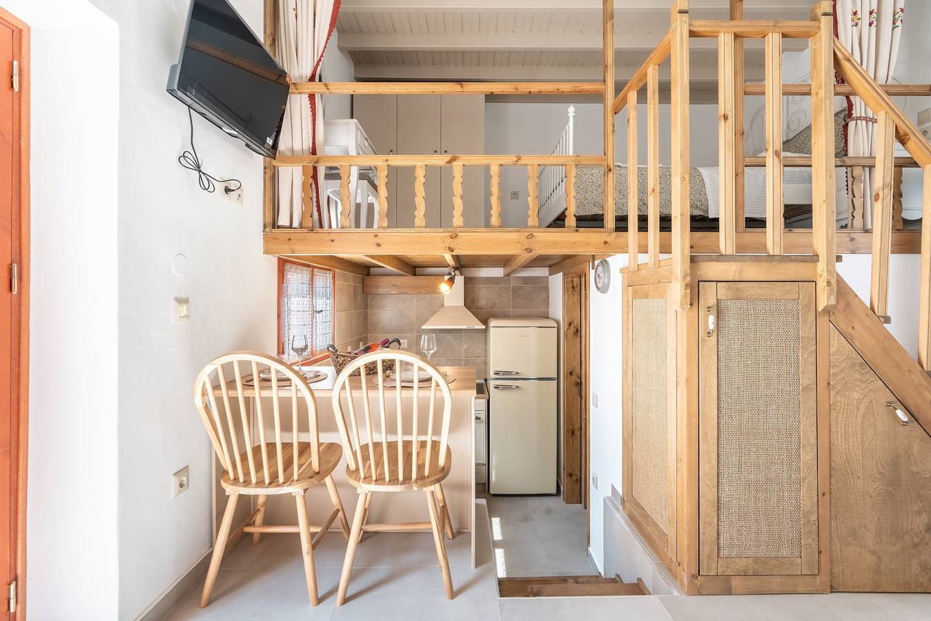 Geheel appartement, Appartement 'Rodies House' met uitzicht op de bergen, Wi-Fi en airconditioning in Fanes, Rhodos