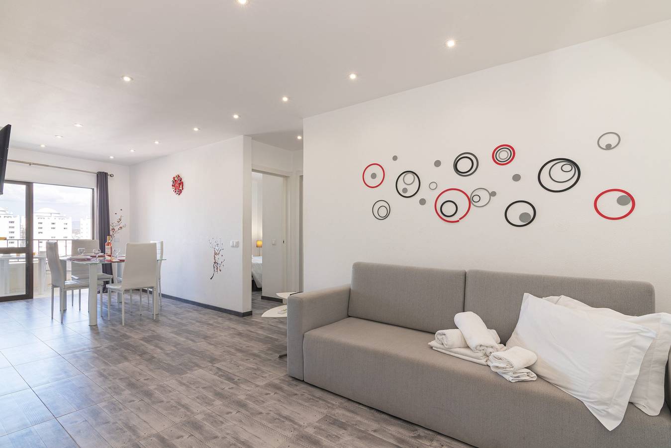 Ferienhaus 'Rocha Sun Sea - Rocha Beach' mit Bergblick, Wlan und Klimaanlage in Praia da Rocha, Portimão