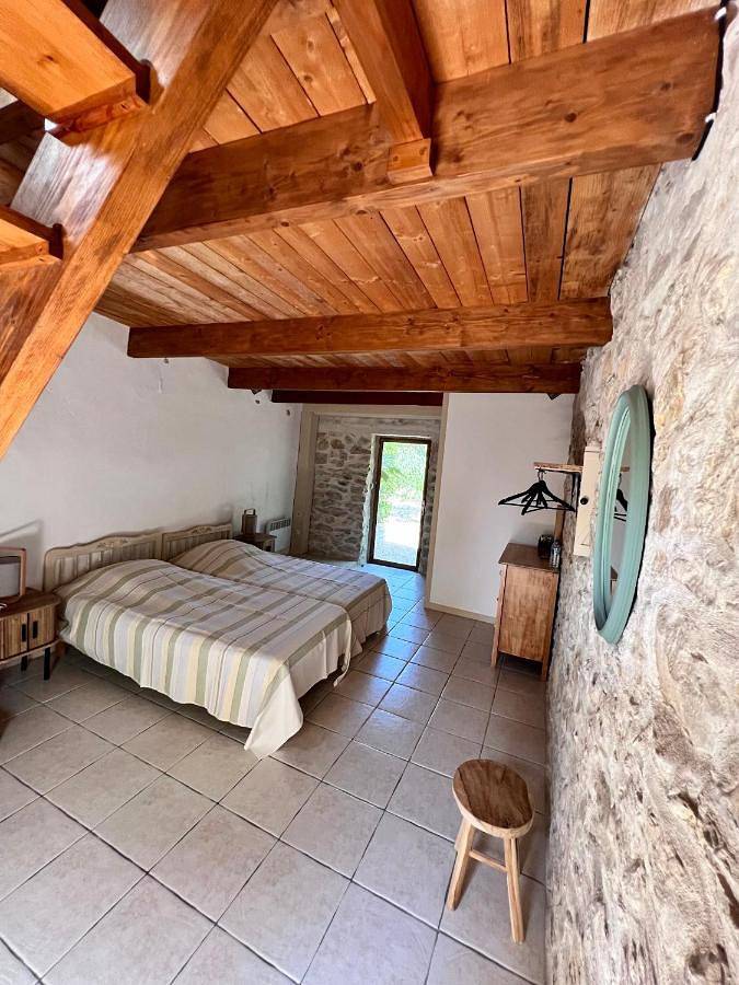 Gîte pour 4 personnes, avec terrasse ainsi que jardin et piscine, animaux acceptés à Orthoux-Sérignac-Quilhan - 3